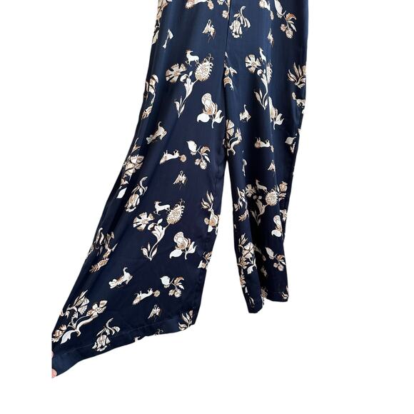 NEW Keyhole Wide Leg Satin Jumpsuit in Menagerie Folklore Print Nightfall Medium - Picture 6 of 11